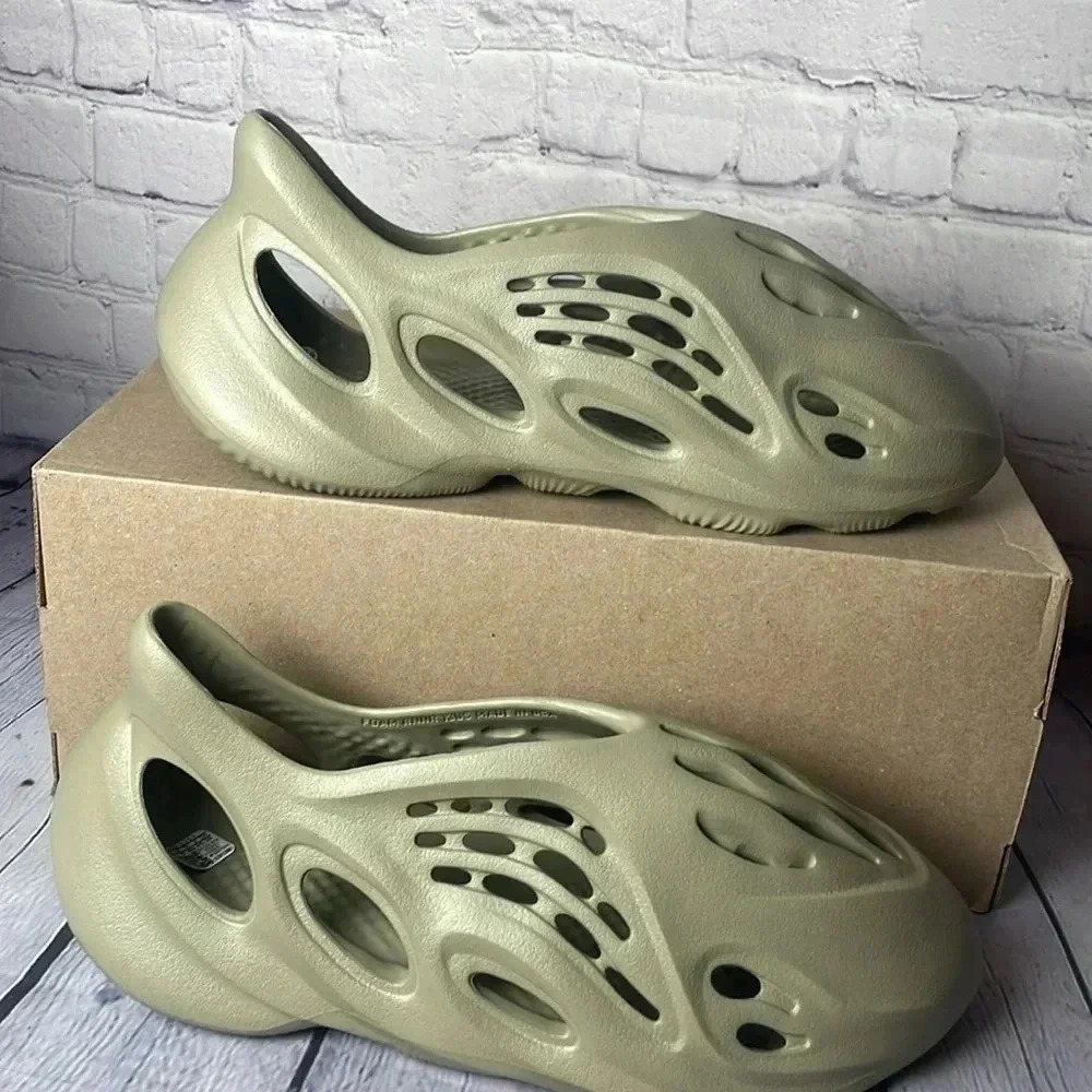 Adidas Yeezy Foam RNNR Runner Stone Salt Mens Size 13 - ID4752 Made In USA NIB